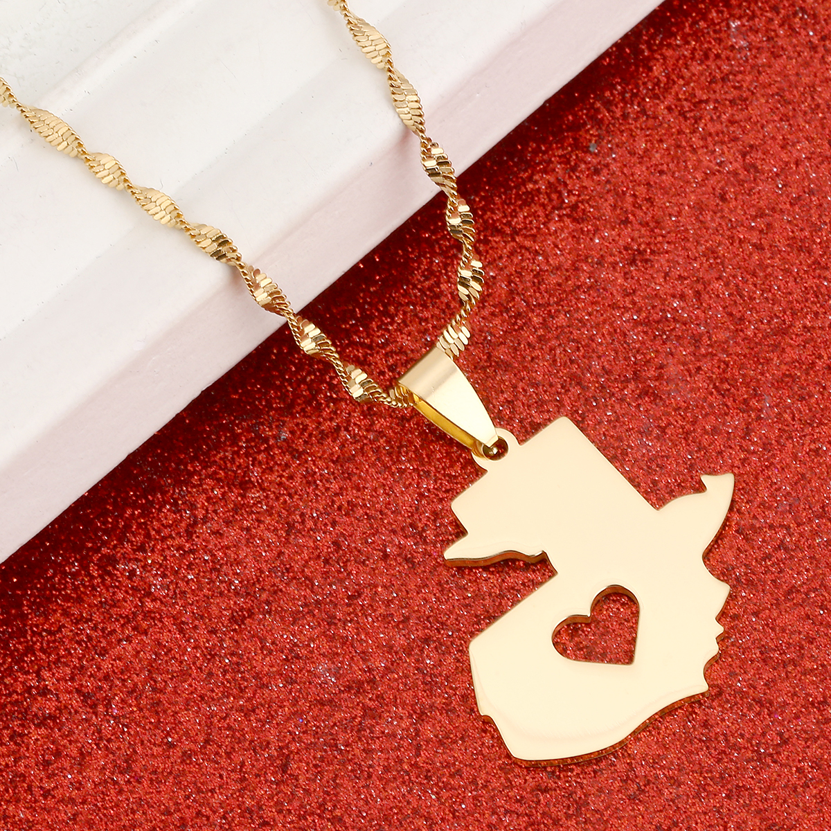 Guatemala Map Pendant Necklace - Men'S Fashion Guatemala ulasan dan harga
