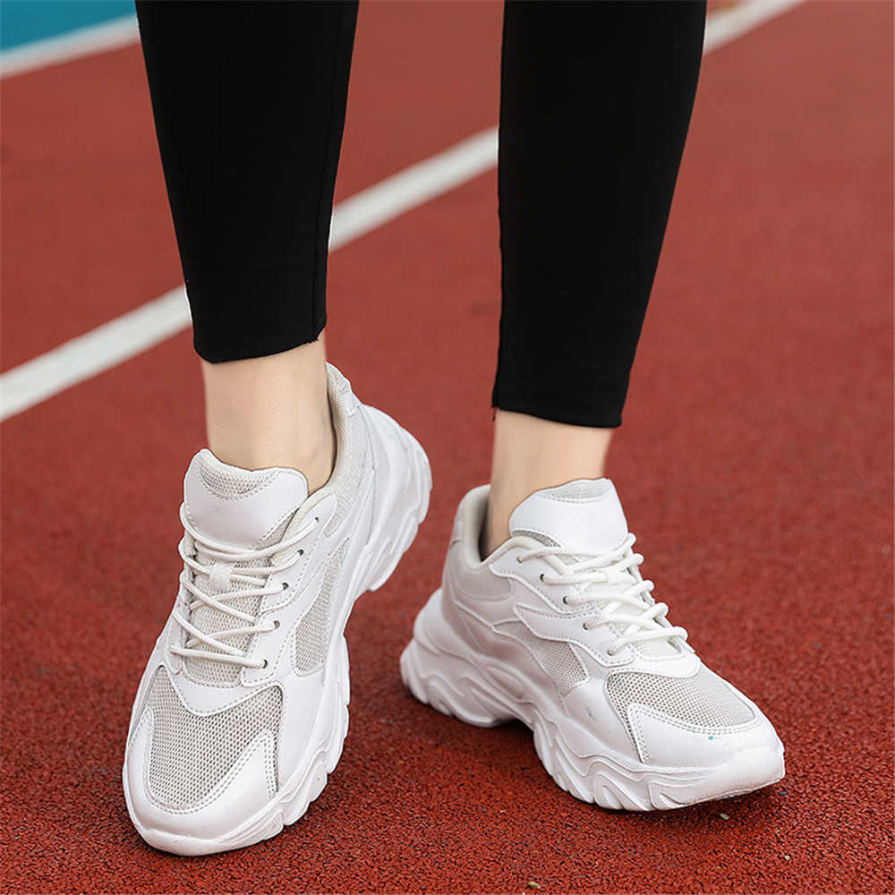 37-38 Round Tip Men's Sneakers - Men'S Fashion Brands ulasan dan harga