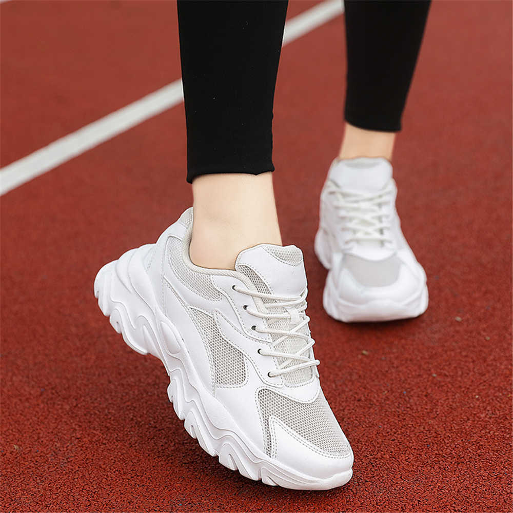 37-38 Round Tip Men's Sneakers - Men'S Fashion Brands ulasan dan harga